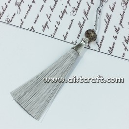 Pendentif pompon