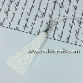 Pendentif pompon